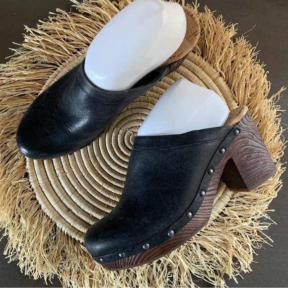 Korks Womenâs Sudbury Black Leather Clogs Kork Ease Size 9